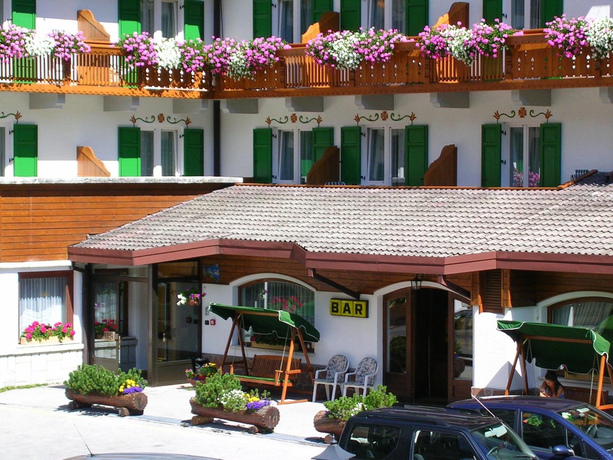 Hotel Roy Мальга-Чапелла Экстерьер фото