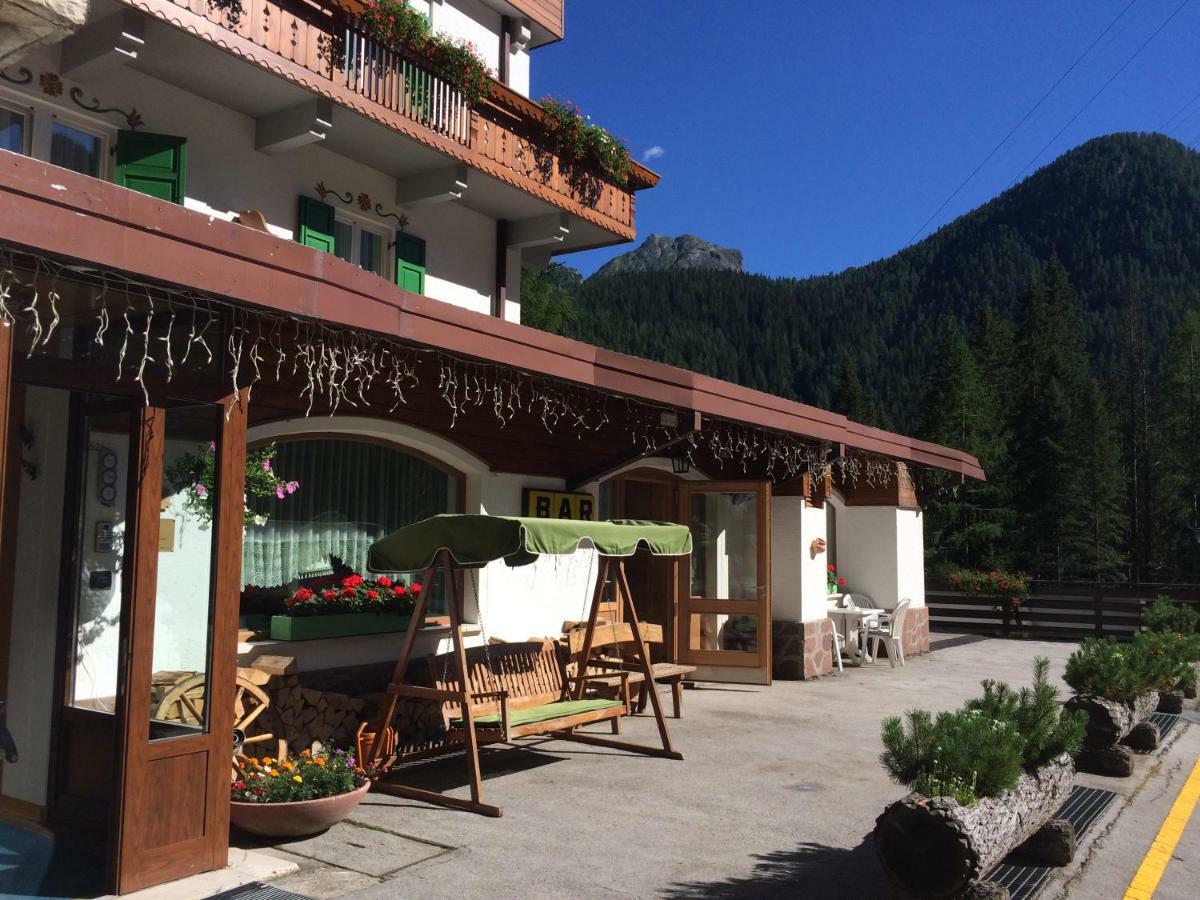 Hotel Roy Мальга-Чапелла Экстерьер фото